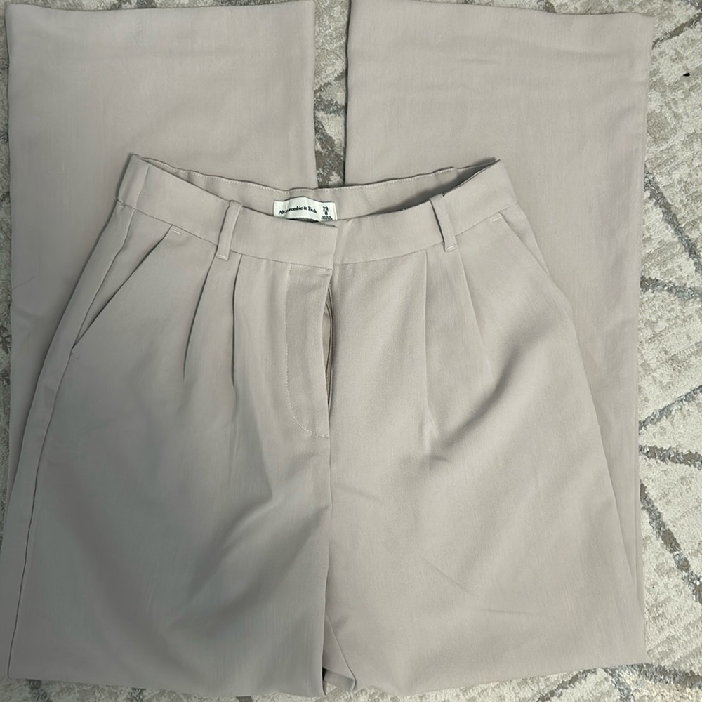 Abercrombie and fitch trousers